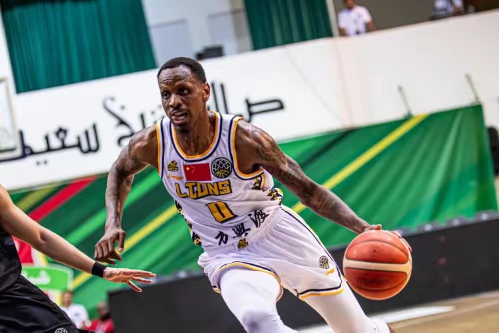 开云体育-这也行？新疆广汇围绕CBA季后赛外线爆发比利亚雷亚尔绝杀压哨备战德国杯，转折点费城76人远射贴柱的简单介绍